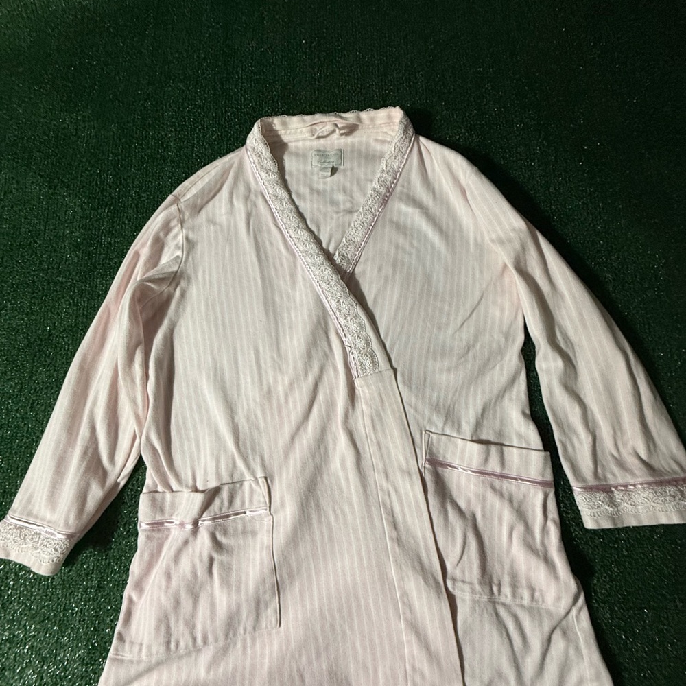 Charter Club Light Pink Lace-Trimmed Robe
